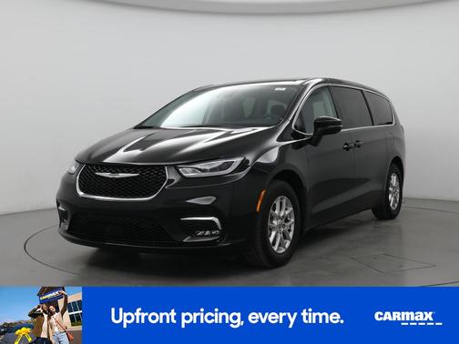 Black 2023 Chrysler Pacifica Touring L