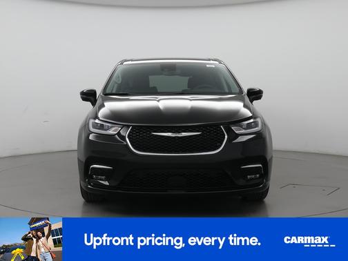 Black 2023 Chrysler Pacifica Touring L