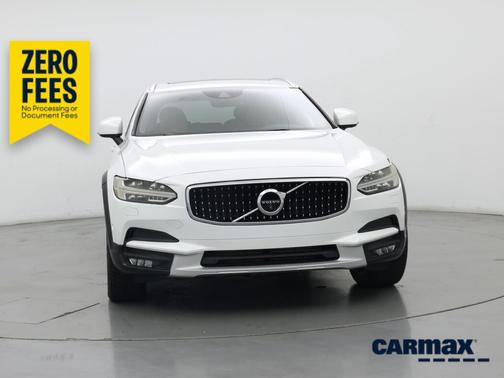 White 2018 Volvo V90 T6 Cross Country