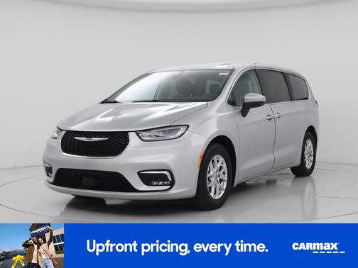 Silver 2023 Chrysler Pacifica Touring L