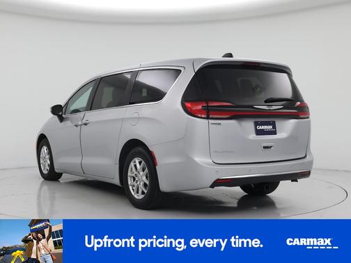 Silver 2023 Chrysler Pacifica Touring L