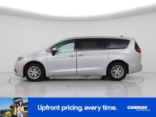 Silver 2023 Chrysler Pacifica Touring L