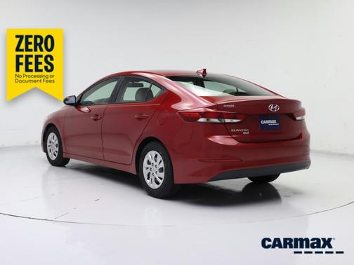 Red 2018 Hyundai ELANTRA SE