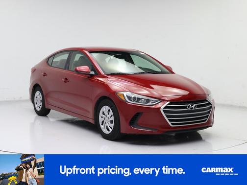 Red 2018 Hyundai ELANTRA SE