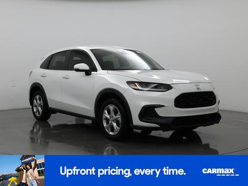 White 2023 Honda HR-V LX