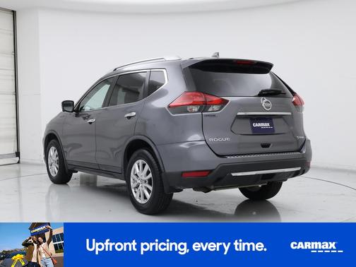 Gray 2017 Nissan Rogue SV