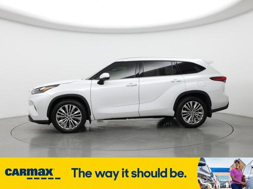 2022 Toyota Highlander Platinum