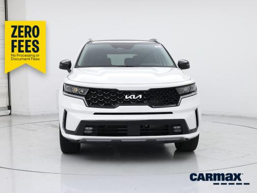 White 2022 Kia Sorento SX