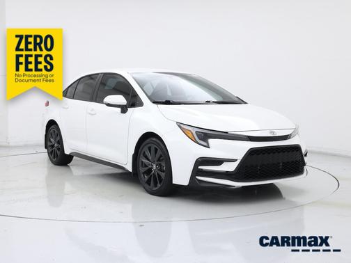 White 2024 Toyota Corolla SE