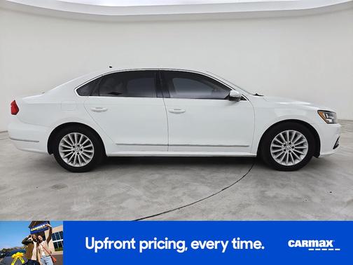 2016 Volkswagen Passat SE