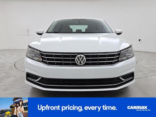2016 Volkswagen Passat SE