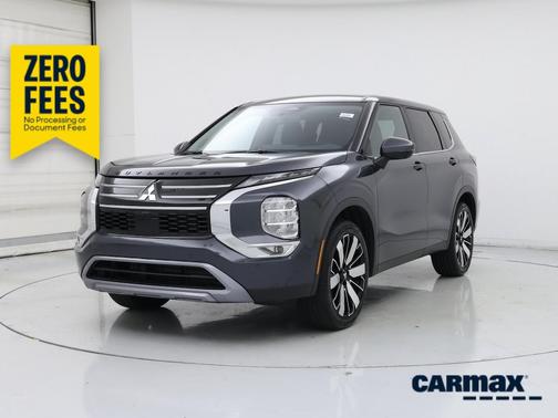 Gray 2025 Mitsubishi Outlander SE