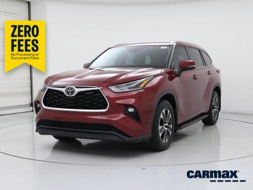 Red 2021 Toyota Highlander XLE