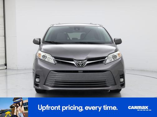 2018 Toyota Sienna XLE