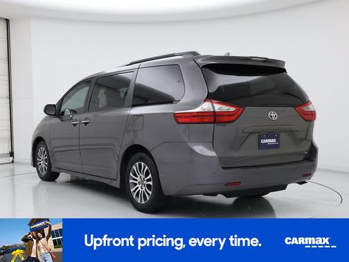2018 Toyota Sienna XLE