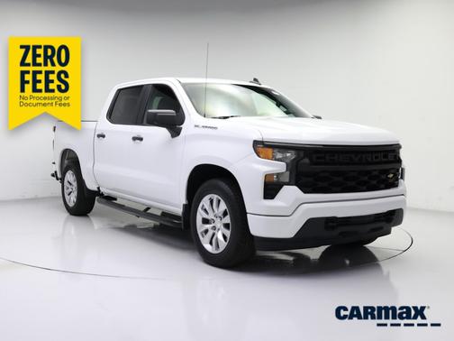White 2022 Chevrolet Silverado 1500 Custom