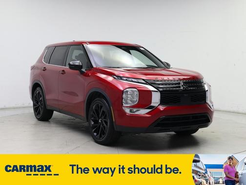2022 Mitsubishi Outlander SE