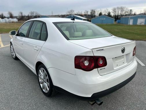2010 Volkswagen Jetta Wolfsburg Edition