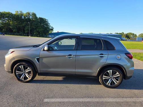 Gray 2020 Mitsubishi Outlander Sport 2.0 SP