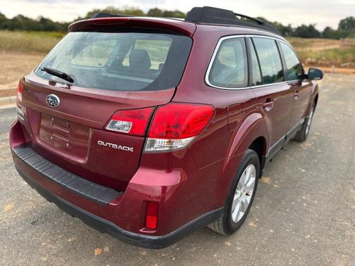 2012 Subaru Outback 2.5i
