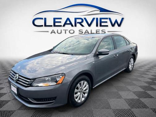 Gray 2014 Volkswagen Passat 1.8T S