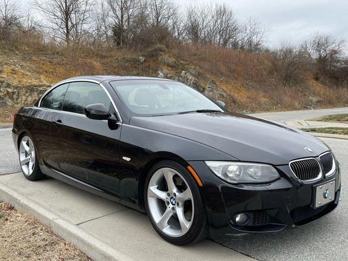 2011 BMW 335 335i Convertible 2D