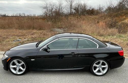 2011 BMW 335 335i Convertible 2D