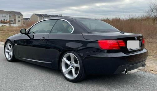 2011 BMW 335 335i Convertible 2D