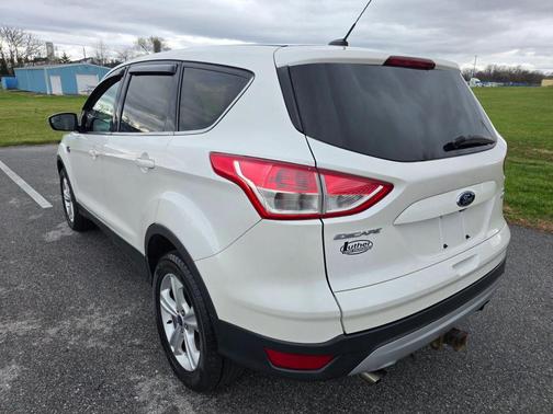 White 2015 Ford Escape SE
