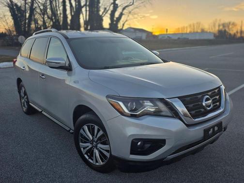 2019 Nissan Pathfinder SV