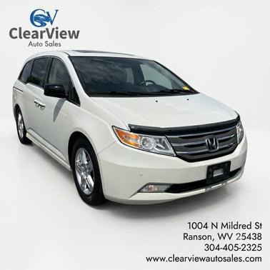 White 2013 Honda Odyssey Touring Elite
