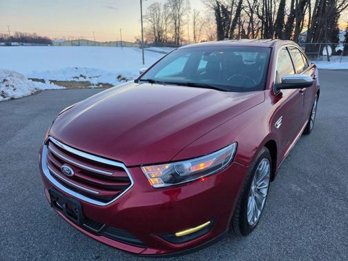 2015 Ford Taurus Limited