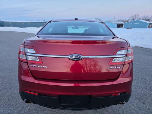 2015 Ford Taurus Limited