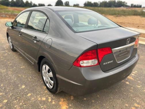 2010 Honda Civic DX-VP