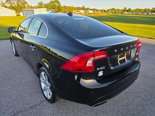 Black 2016 Volvo S60 T5 Drive-E Premier