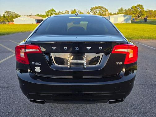 Black 2016 Volvo S60 T5 Drive-E Premier
