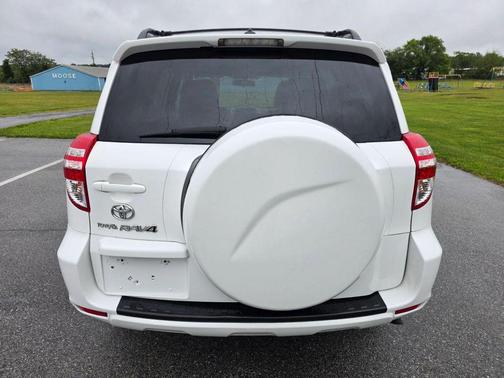 White 2011 Toyota RAV4 Sport