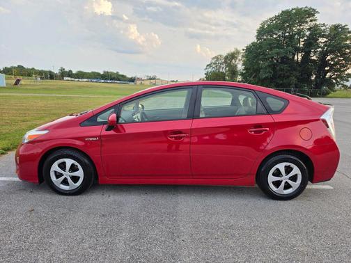 Red 2015 Toyota Prius Four