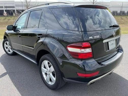Black 2009 Mercedes-Benz M-Class 4MATIC