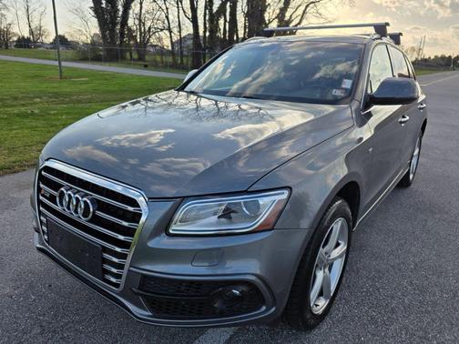 Gray 2017 Audi Q5 2.0T Premium Plus