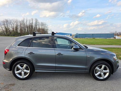 Gray 2017 Audi Q5 2.0T Premium Plus
