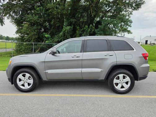 Gray 2012 Jeep Grand Cherokee Laredo