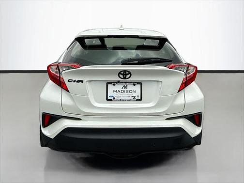 2021 Toyota C-HR LE