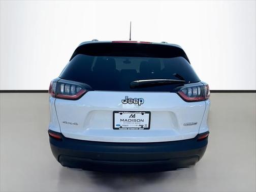 2022 Jeep Cherokee Latitude Lux