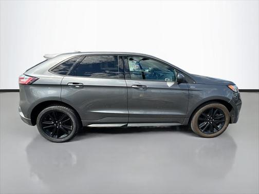 2021 Ford Edge ST Line