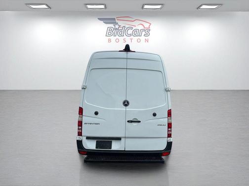 White 2017 Mercedes-Benz Sprinter 2500