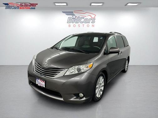 2014 Toyota Sienna XLE