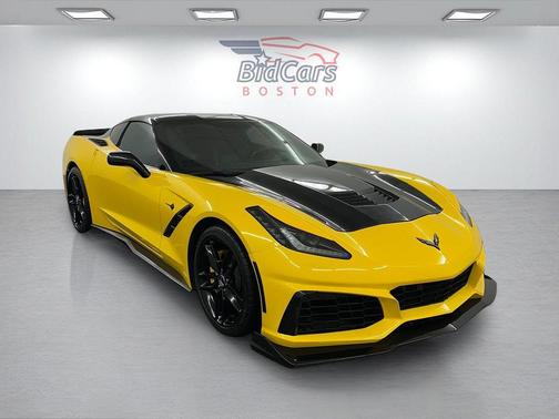 Velocity Yellow Tinted Clearcoat 2015 Chevrolet Corvette Stingray