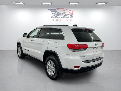 Bright White Clearcoat 2017 Jeep Grand Cherokee Laredo