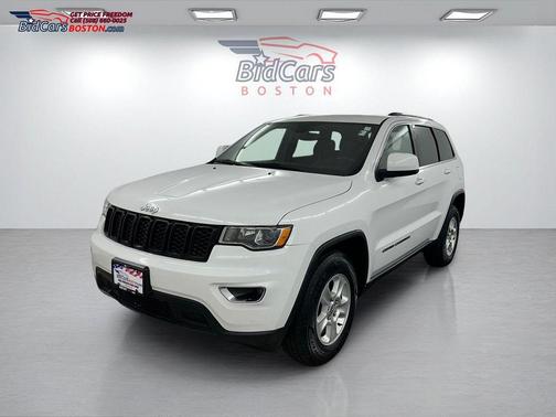 Bright White Clearcoat 2017 Jeep Grand Cherokee Laredo